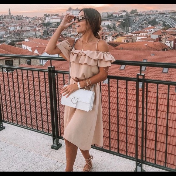 Zara Dresses & Skirts - Zara Textured Ruffled Dress